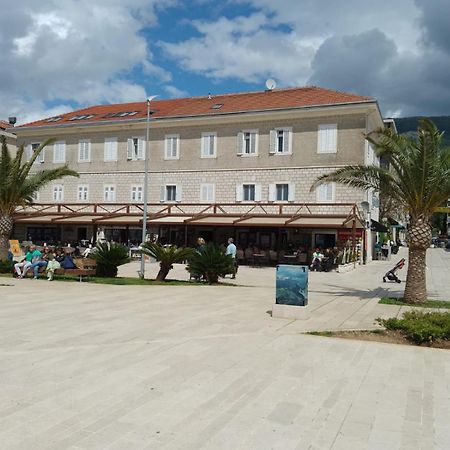 Mulo Stanicica Tivat Zewnętrze zdjęcie
