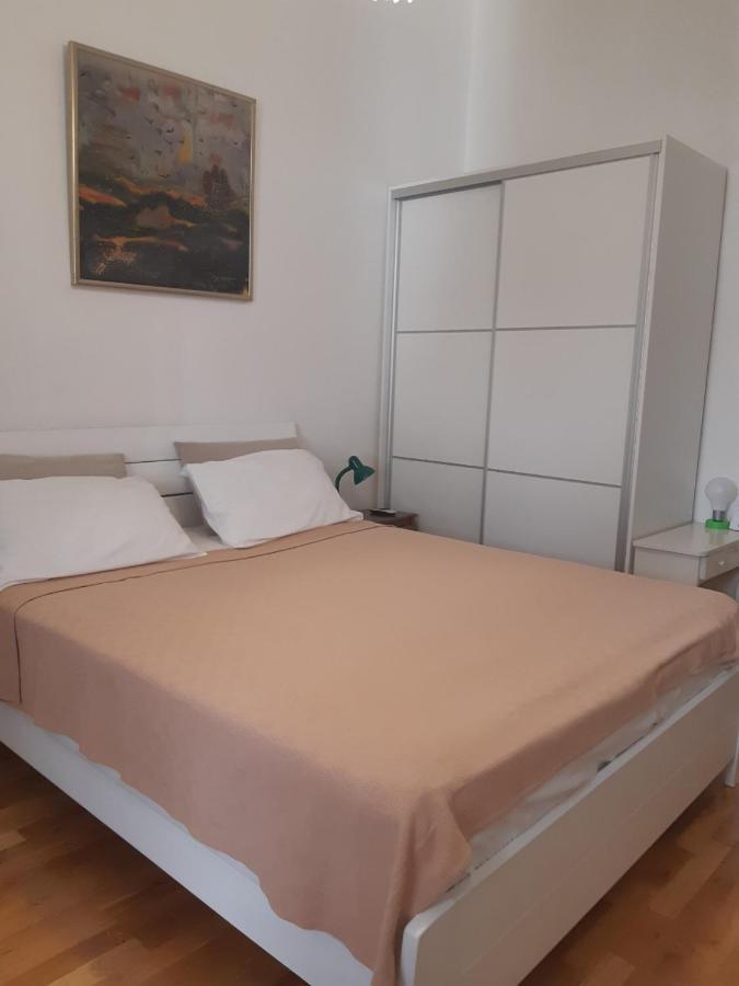 Mulo Stanicica Tivat Zewnętrze zdjęcie