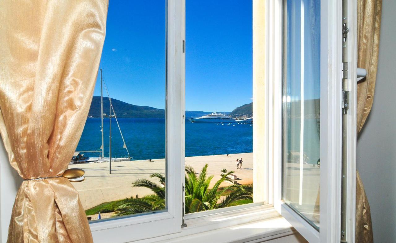Mulo Stanicica Tivat Zewnętrze zdjęcie